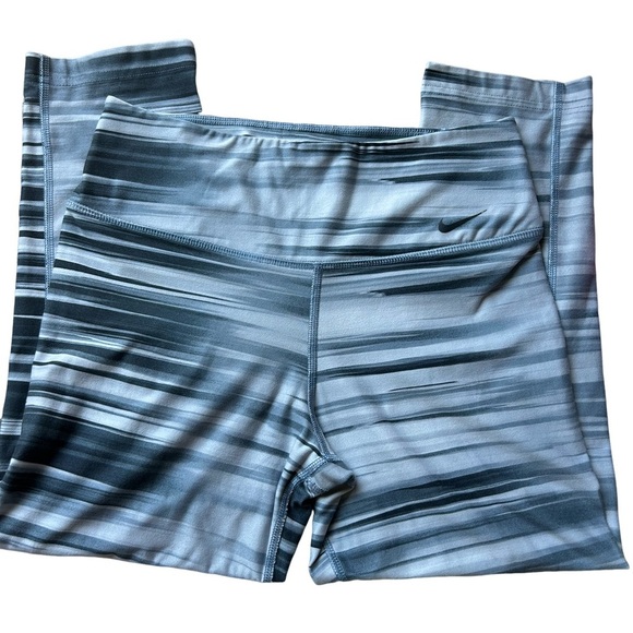 Nike Dri-Fit black white and gray Striped Leggings - Picture 7 of 11